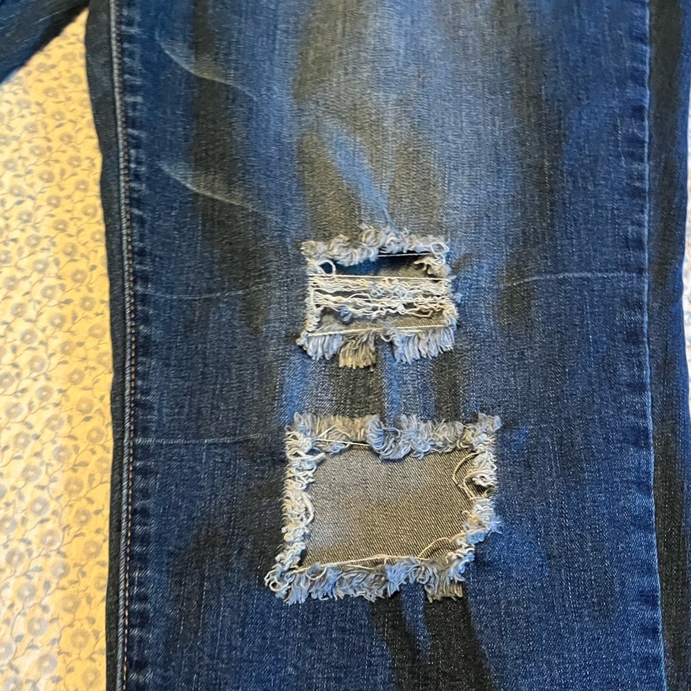 BBA Ripped Blue Jeans - Picture 2 of 7